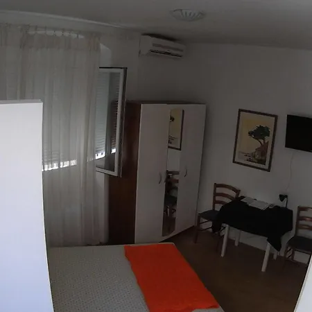 بيت ضيافة Stipan & سبليت