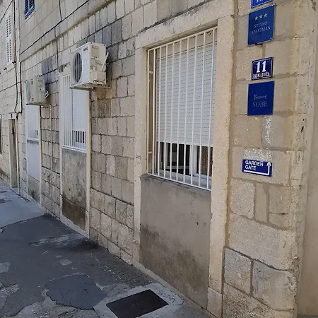 Stipan & Pensionat 3*