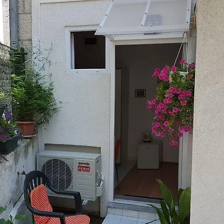 Stipan Studio&room Affittacamere