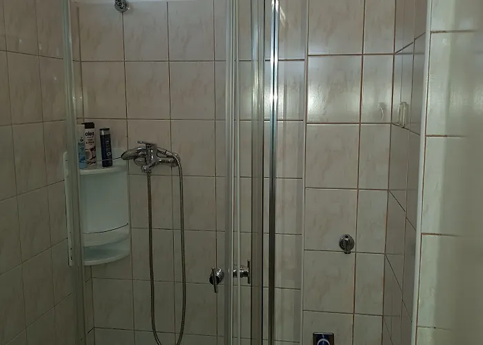 Stipan & Pensionat 3*