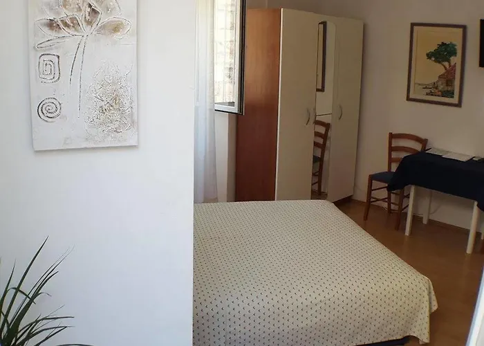 Stipan & Casa de hóspedes 3*